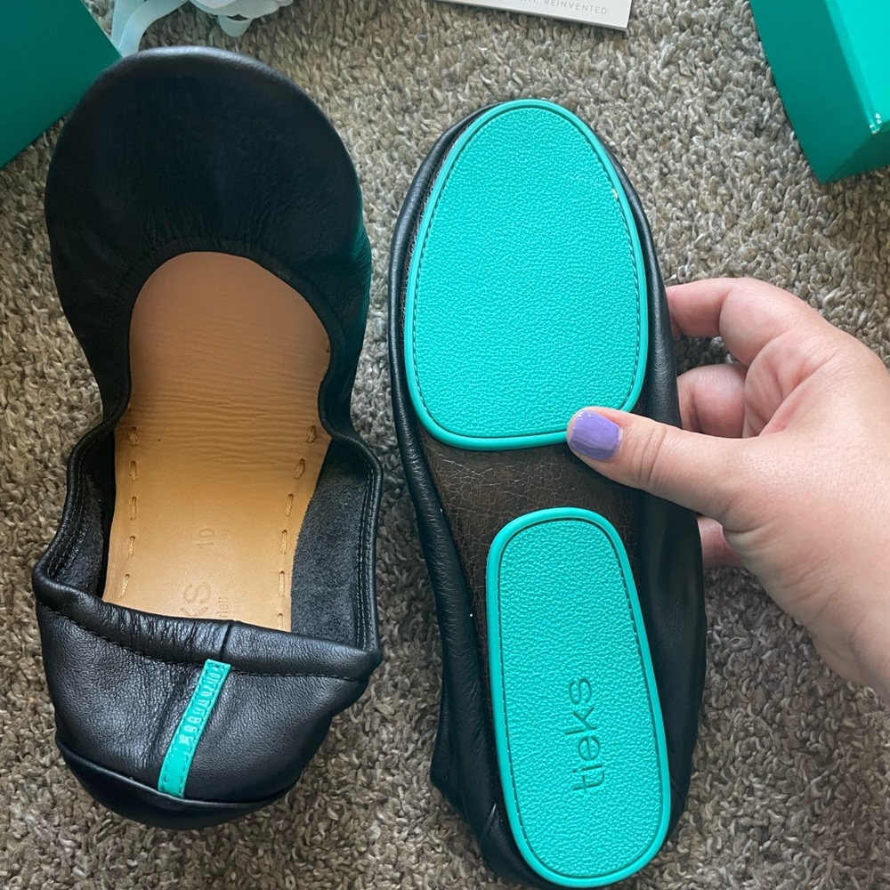Tieks size 10 womens flats, brand new!